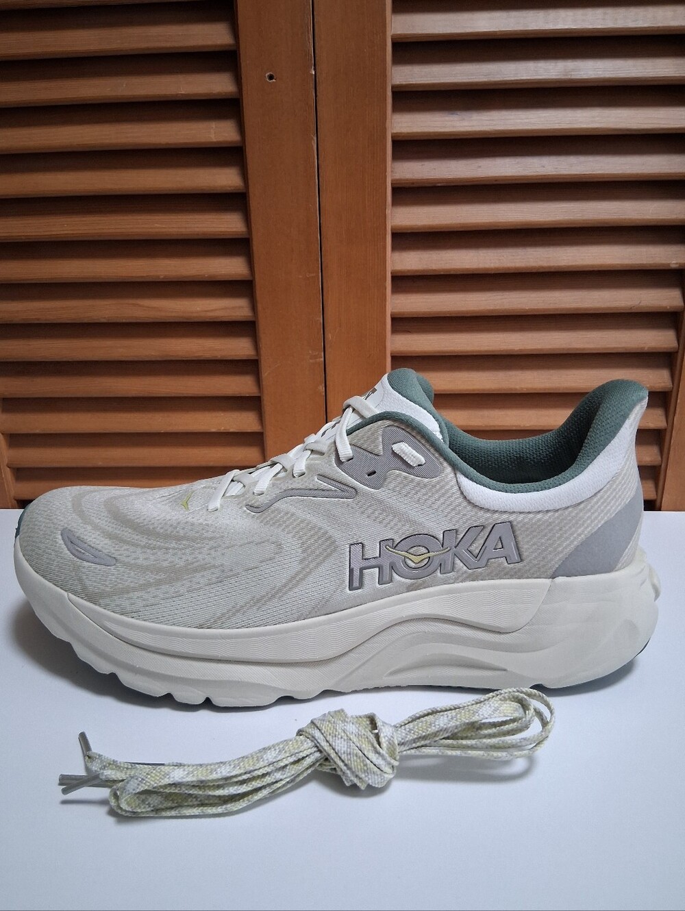 Hoka Arahi 8 Truffle Salt Oyster Mushroom Men's Running Shoe * Size: 14D * NEW